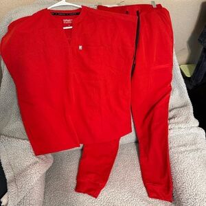 Fabletic Red Small Jogger scrub set